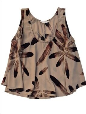 Lush Beige Feather Print Flowy Tank